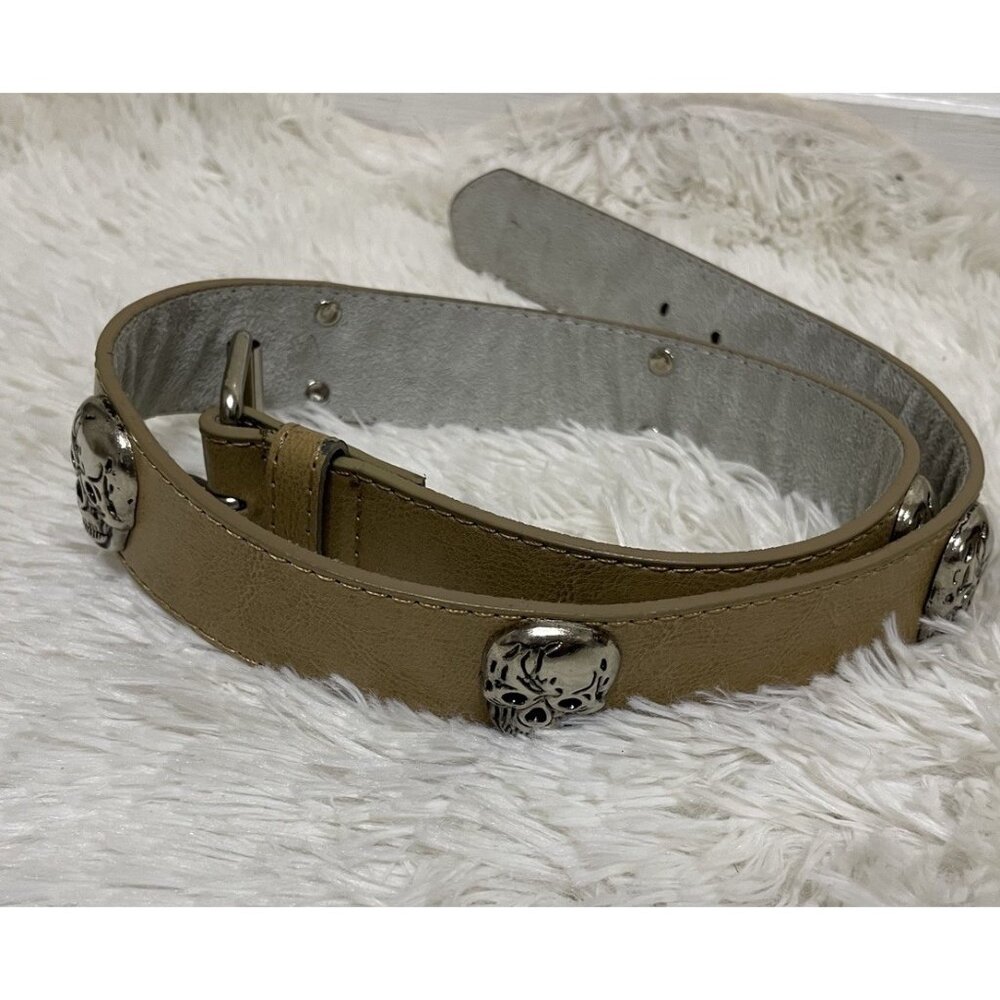 Studded 3D Skull Medallion Belt M/L Beige Tan Leather Goth Emo Grunge